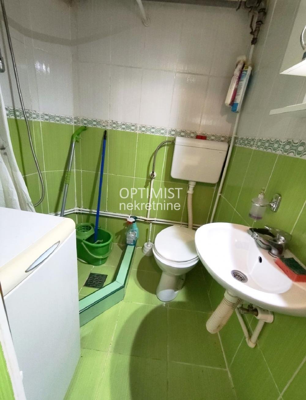 Čubura, Daničareva, uknjižen, odmah useljiv ID#3428