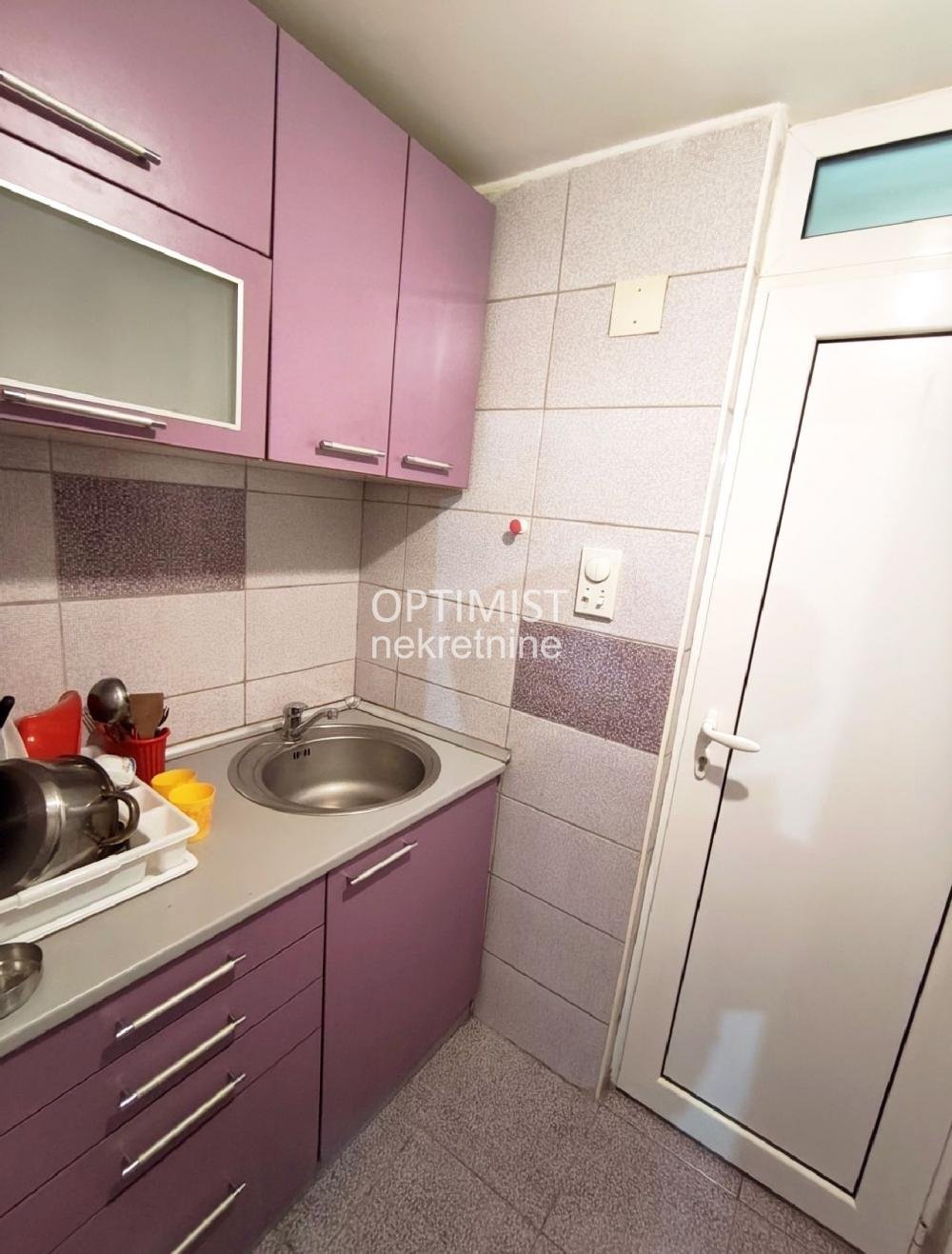 Čubura, Daničareva, uknjižen, odmah useljiv ID#3428