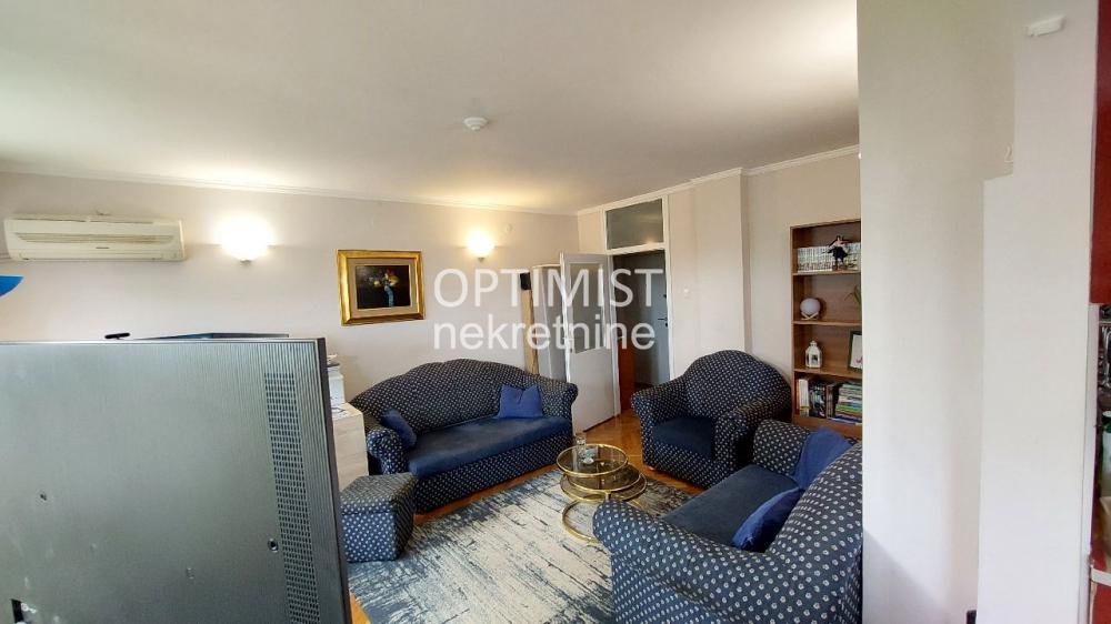 Prazan, odmah useljiv ID#3440