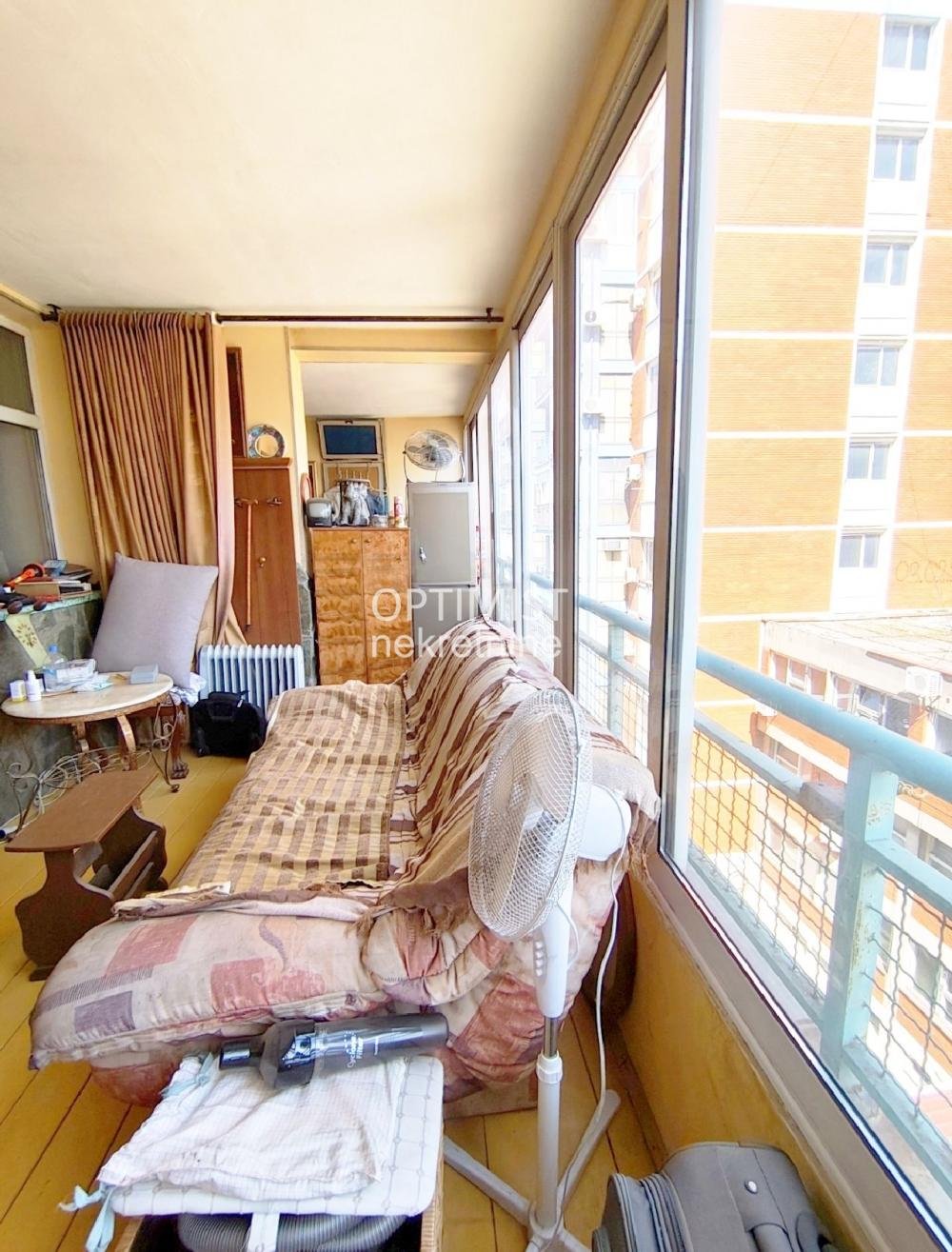 Konjarnik, uknjižen, odmah useljiv ID#3444