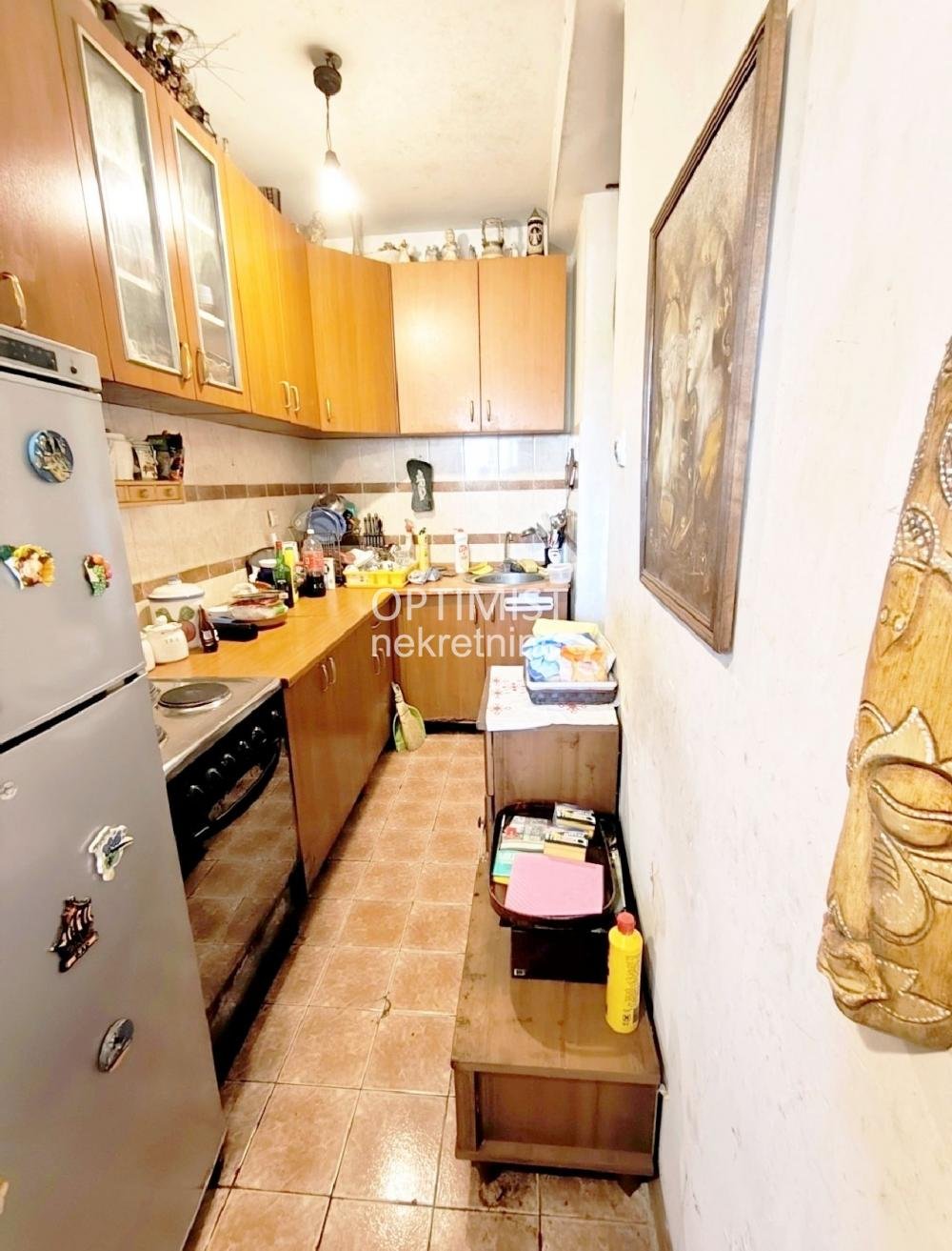 Konjarnik, uknjižen, odmah useljiv ID#3444