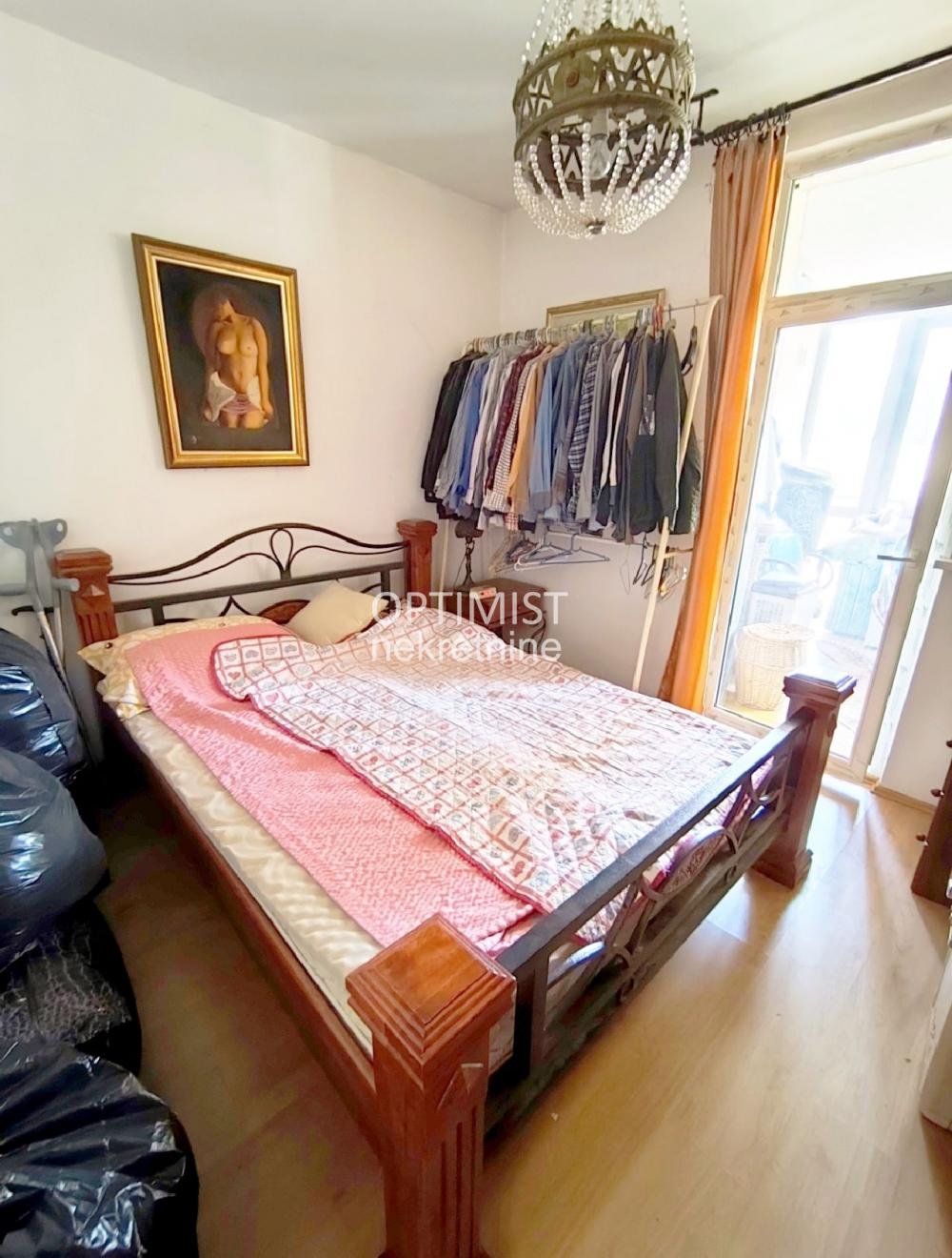 Konjarnik, uknjižen, odmah useljiv ID#3444