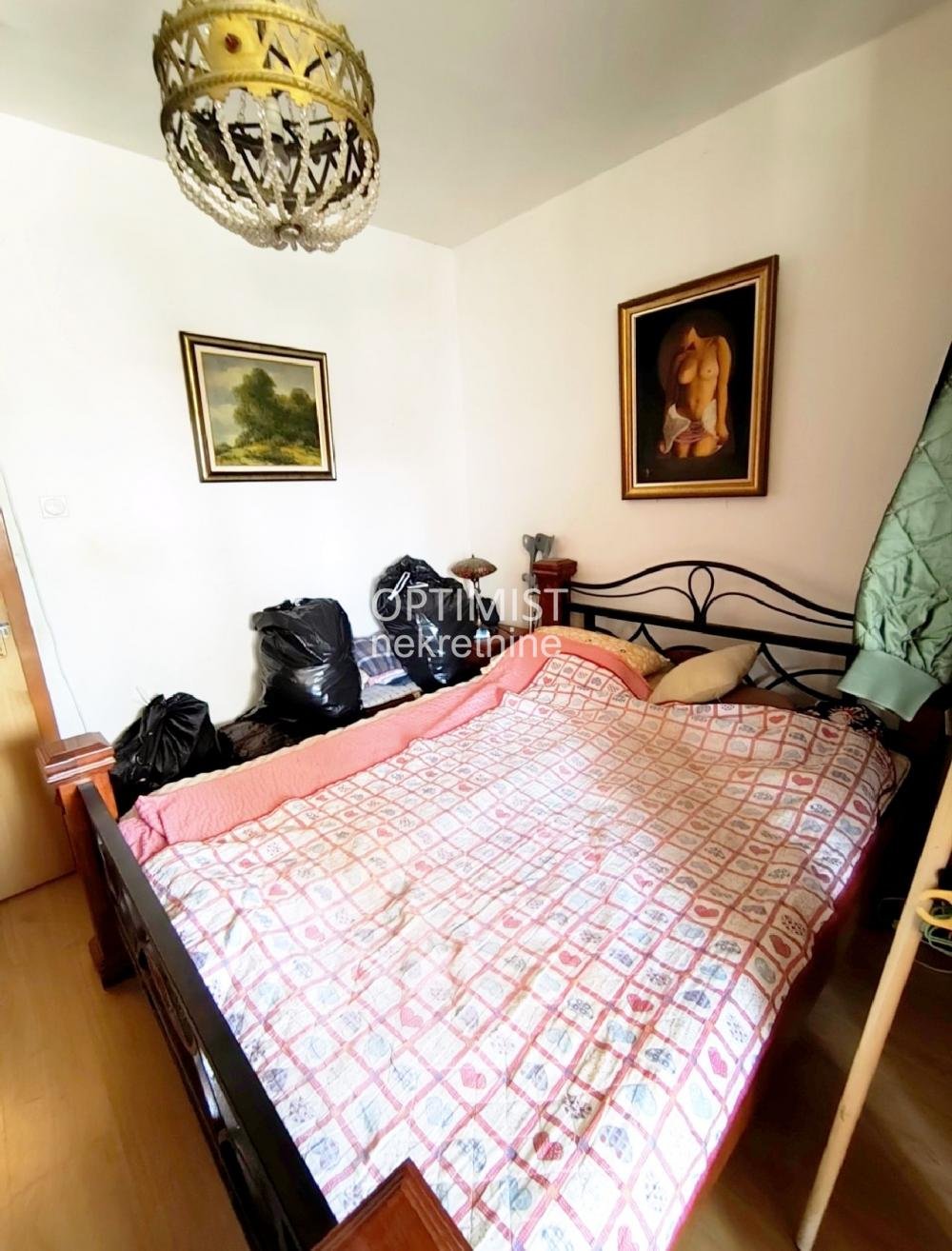 Konjarnik, uknjižen, odmah useljiv ID#3444