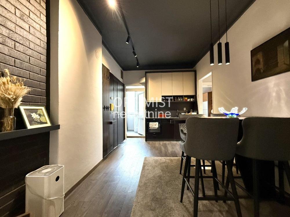 Lux salonac | Hala Pionir | 2.0 ID#3448