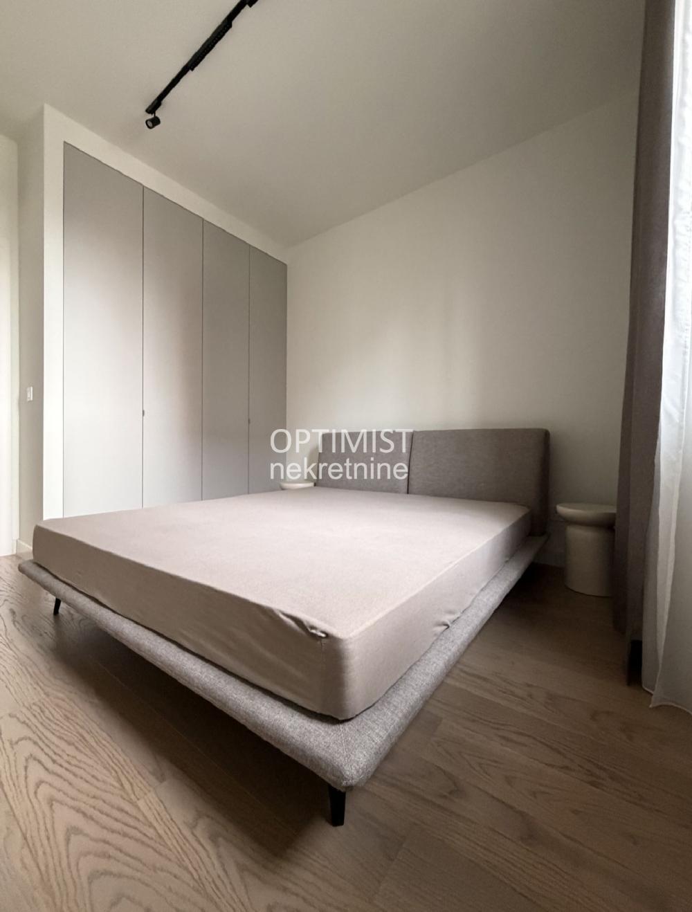 BW Scala, lux, namešten ID#3473