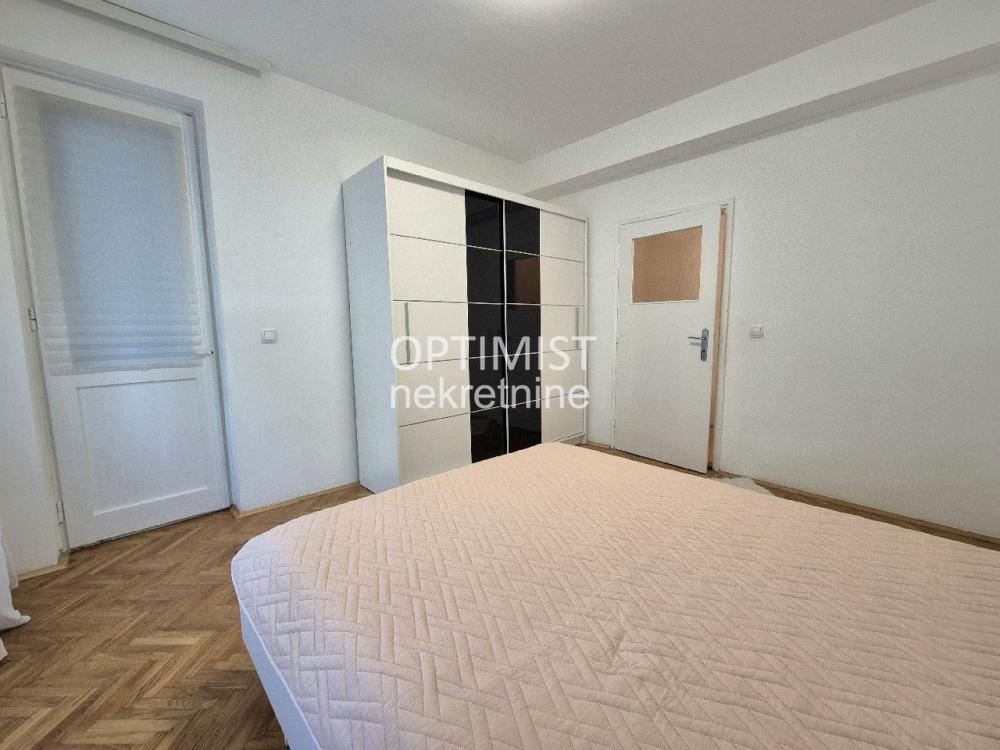 Banovo brdo | Pet friendly | 2.5 ID#3492