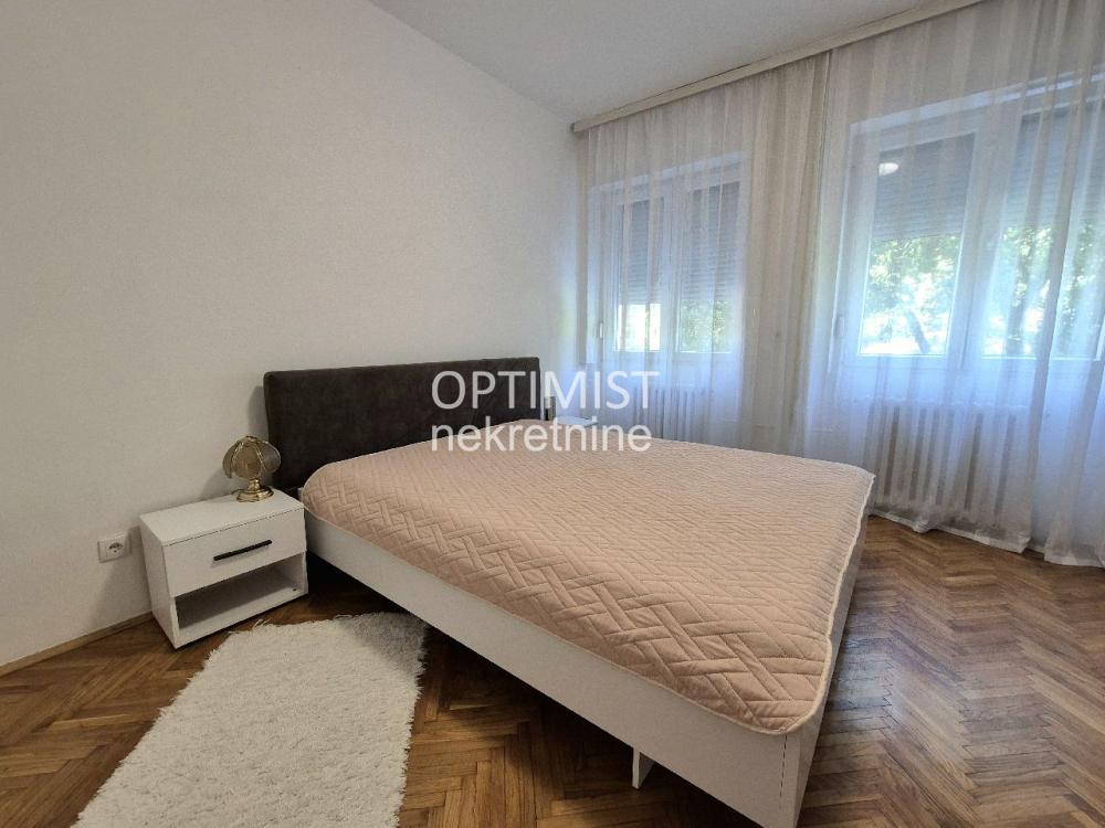 Banovo brdo | Pet friendly | 2.5 ID#3492