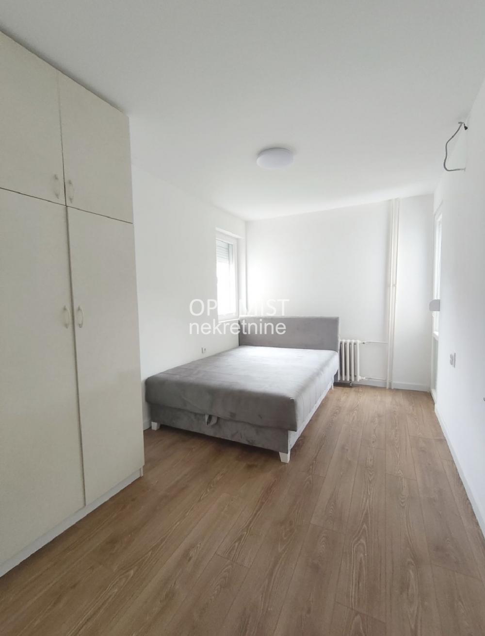 Julino brdo, renoviran, odmah useljiv ID#3510