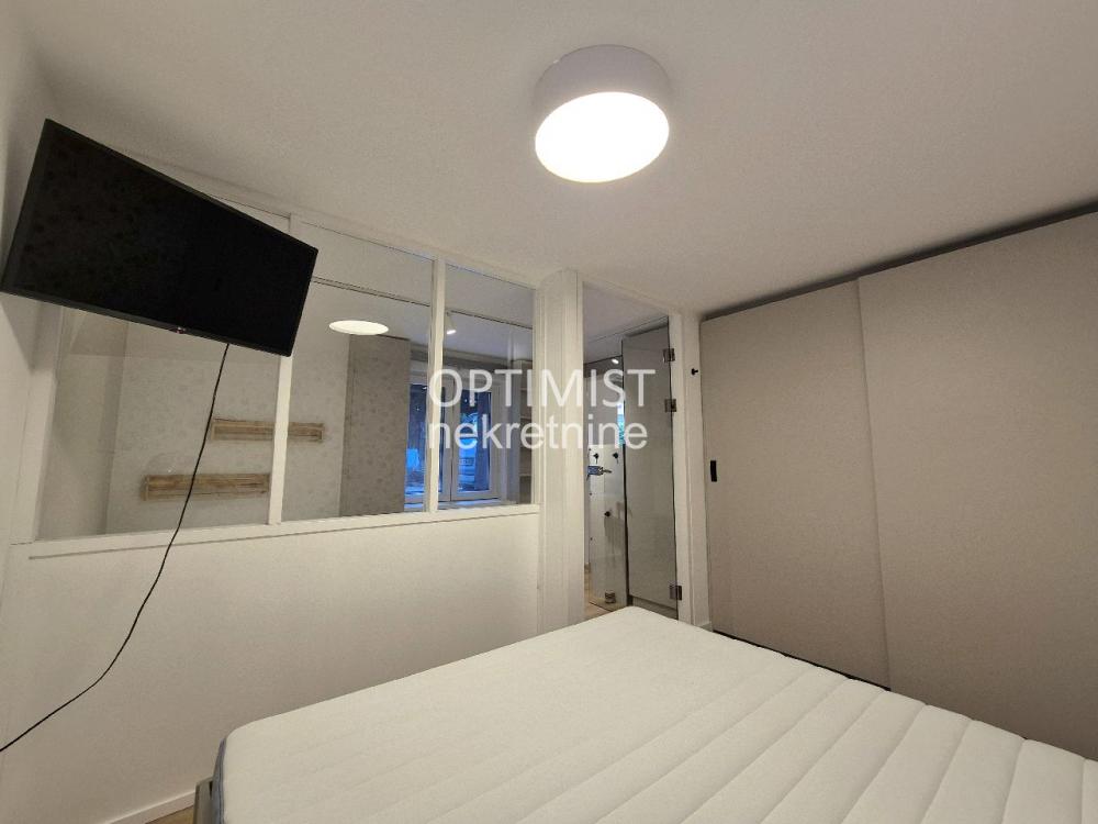 Banovo brdo | Pet friendly + Parking | 2.5 ID#3529