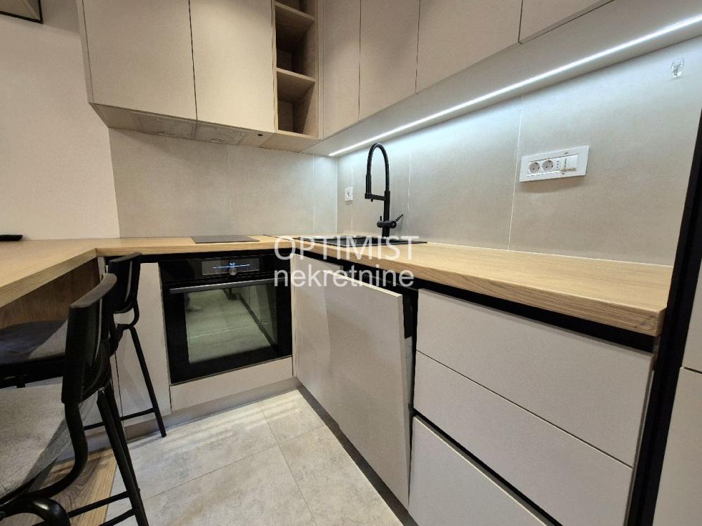 Banovo brdo | Pet friendly + Parking | 2.5 ID#3529