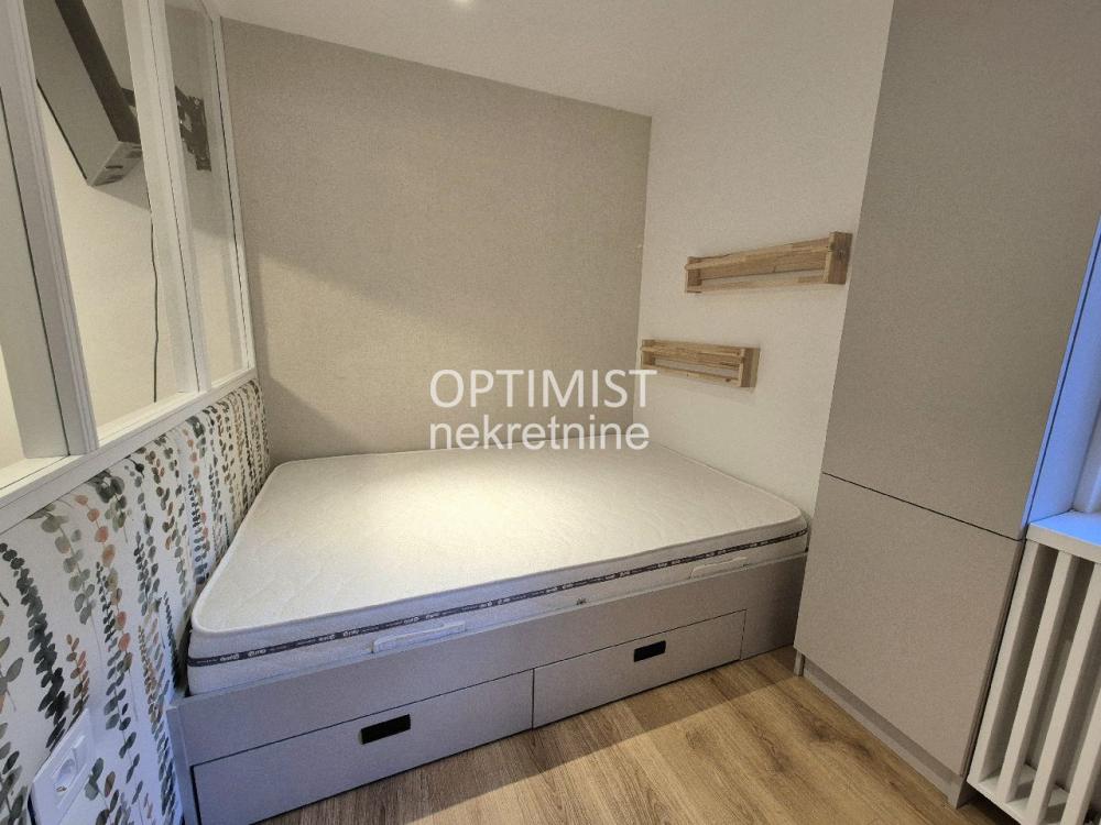 Banovo brdo | Pet friendly + Parking | 2.5 ID#3529