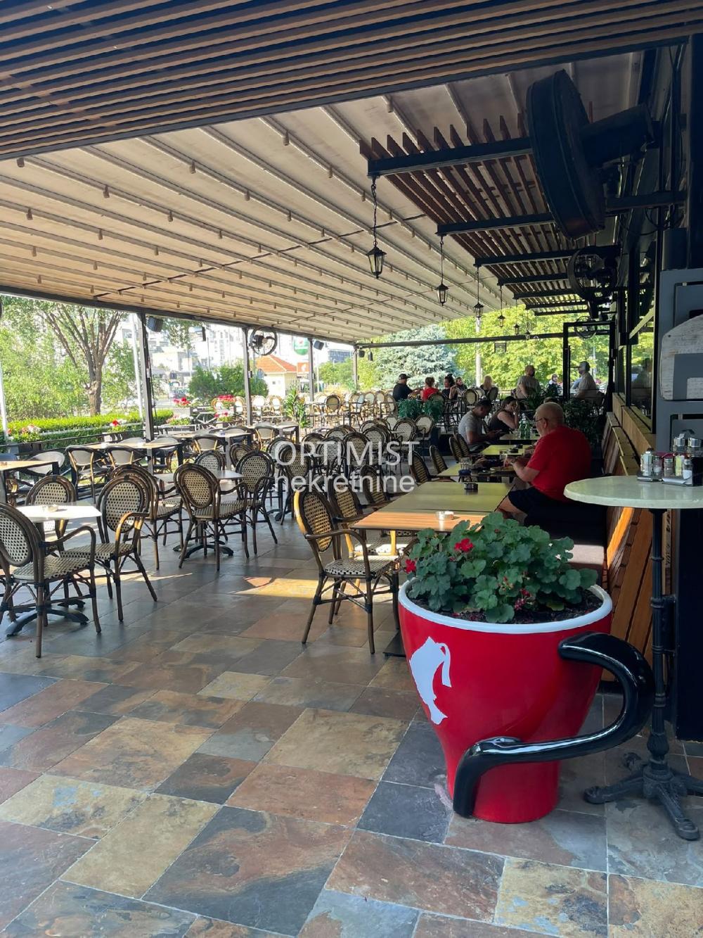 Lokal, 950m2, na odličnoj lokaciji ID#3541