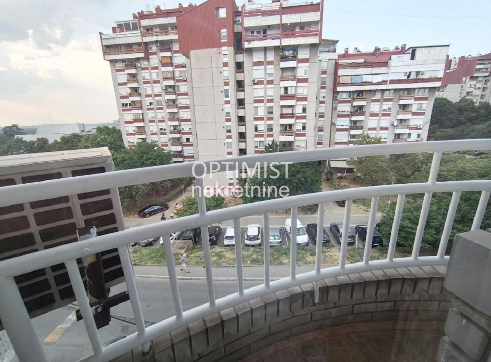 Centar Žarkova, renoviran, uknjižen ID#3559
