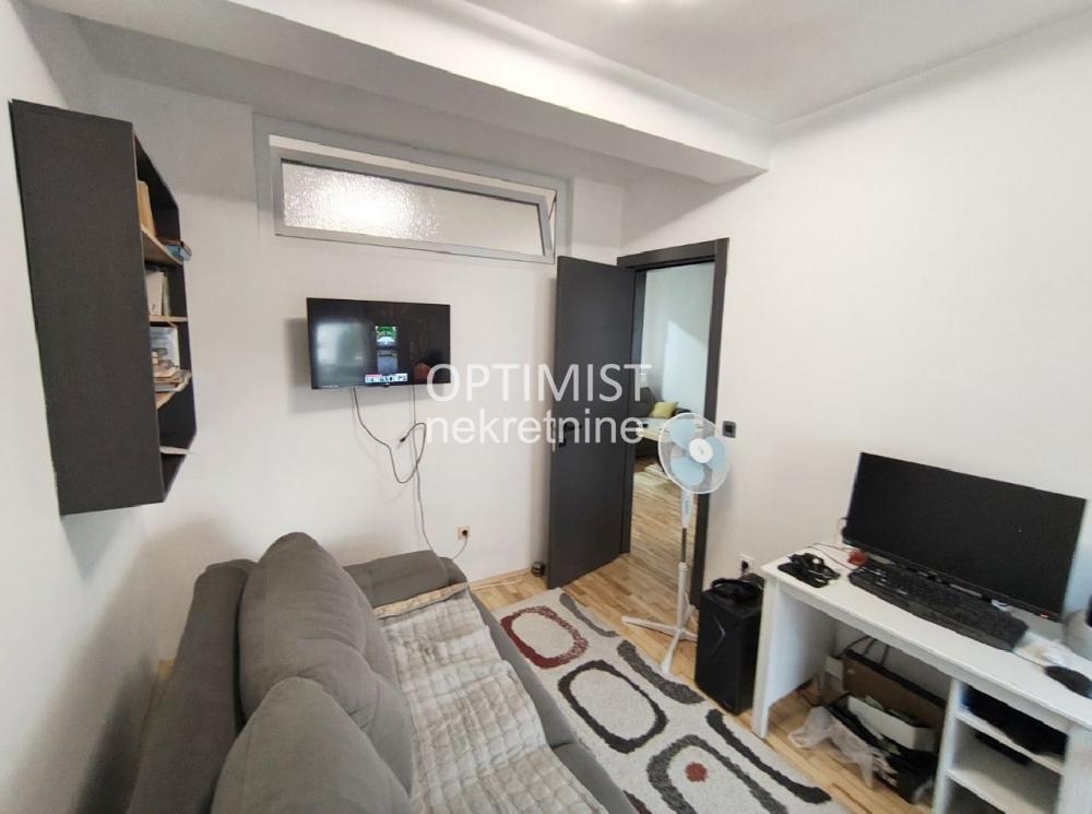 Centar Žarkova, renoviran, uknjižen ID#3559