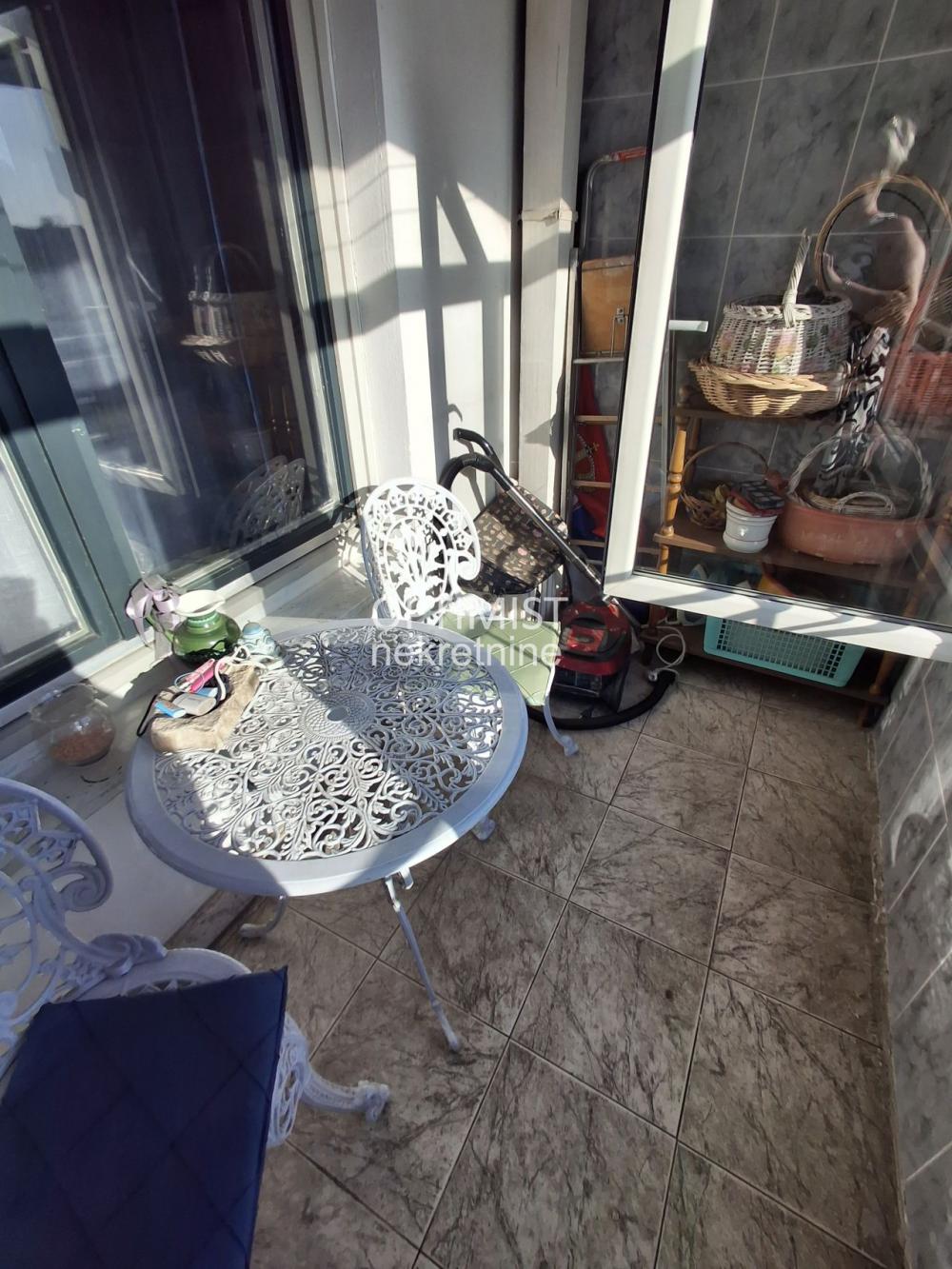 Retko u ponudi | adaptibilan u 2.5 | 57 m² | Novija zgrada | uknjižen ID#3563