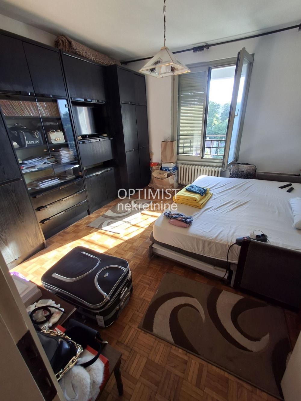 Retko u ponudi | adaptibilan u 2.5 | 57 m² | Novija zgrada | uknjižen ID#3563