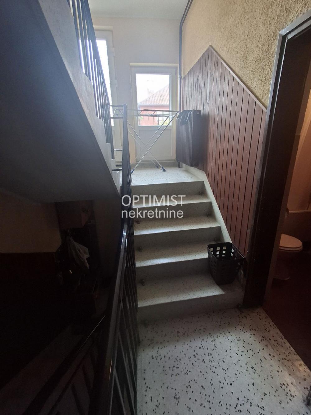 Vertikala, 117m2, 3 ara, garaža 30m2 ID#3581