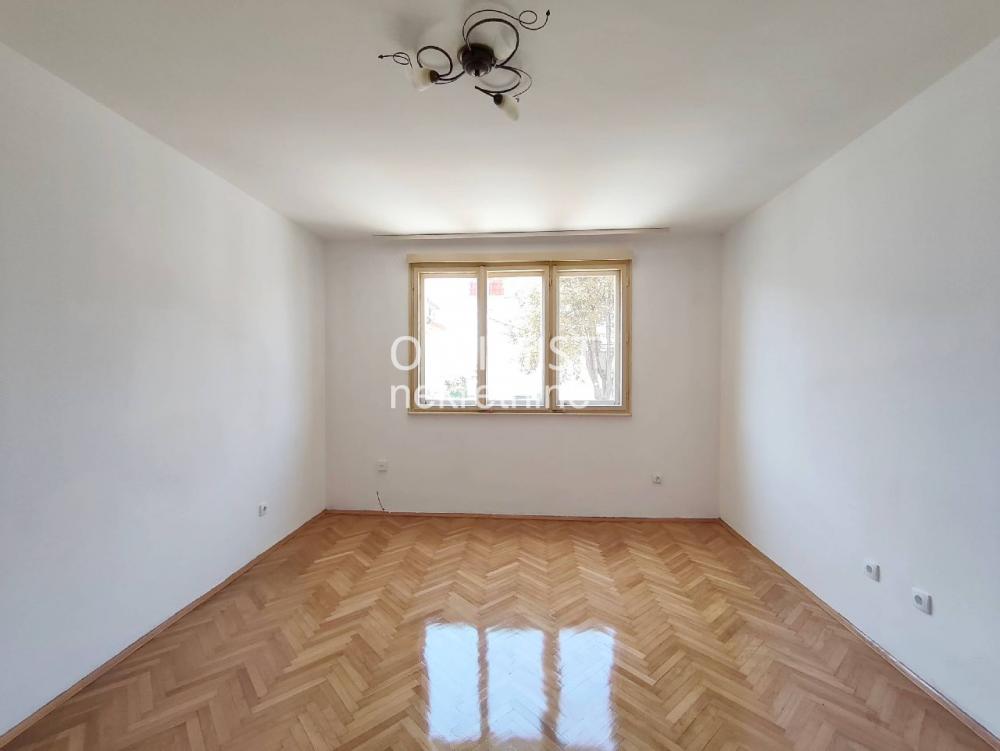 Žarkovo, uknjižen, odmah useljiv ID#3590