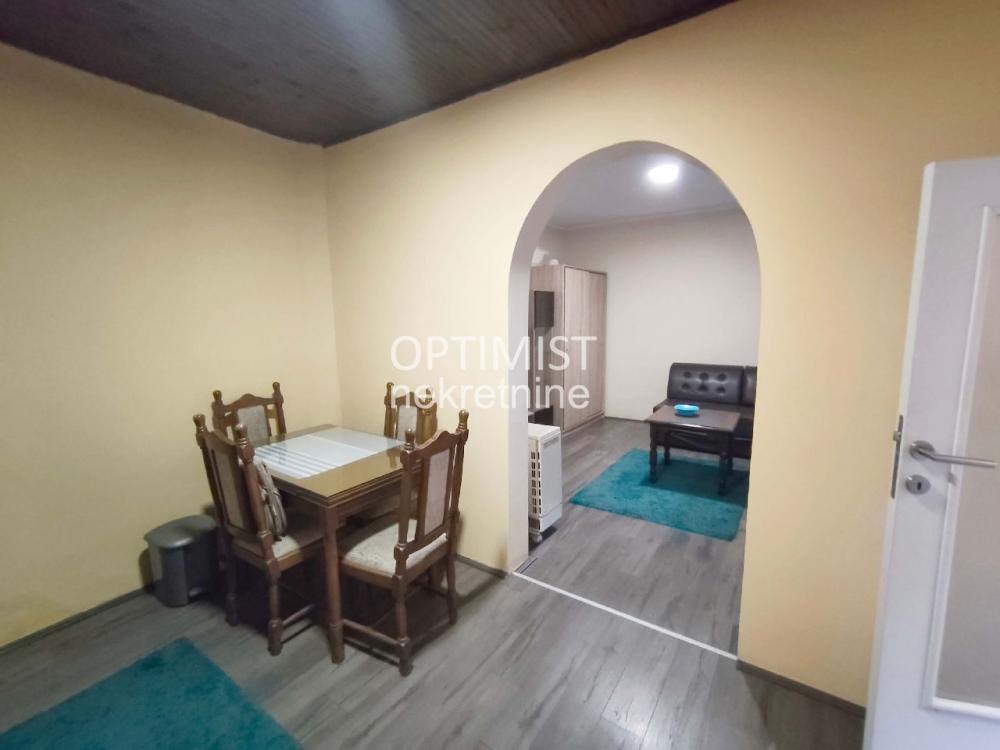 Renoviran, uknjižen, odmah useljiv ID#3602