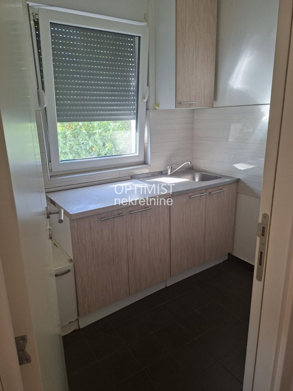 Zemun, Hercegovačka, 40m2, 2.0 ID#3657