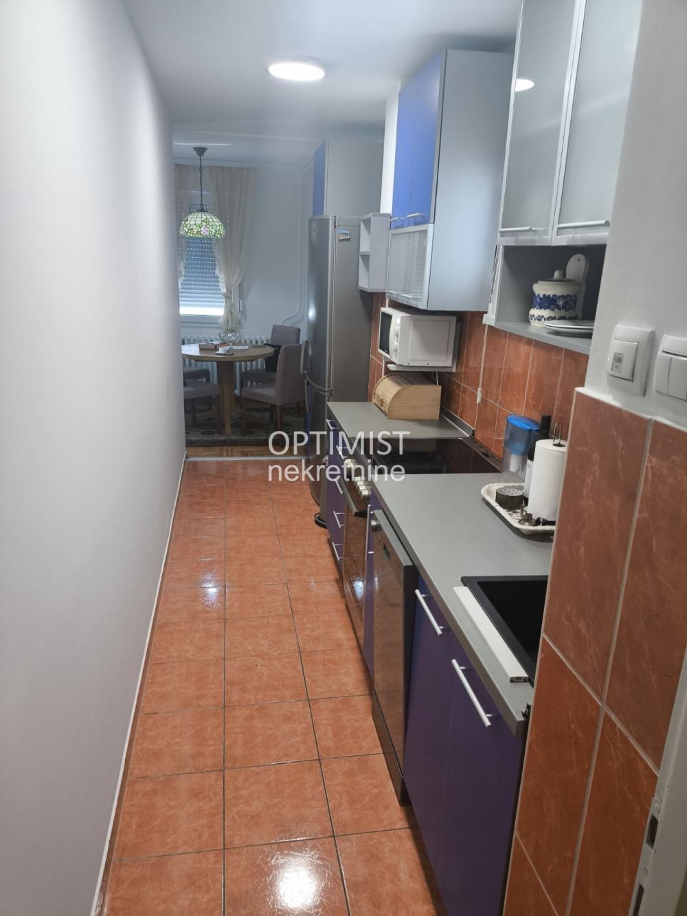 Blok 63 - Gandijeva - 50m2 - 1.5 ID#3682