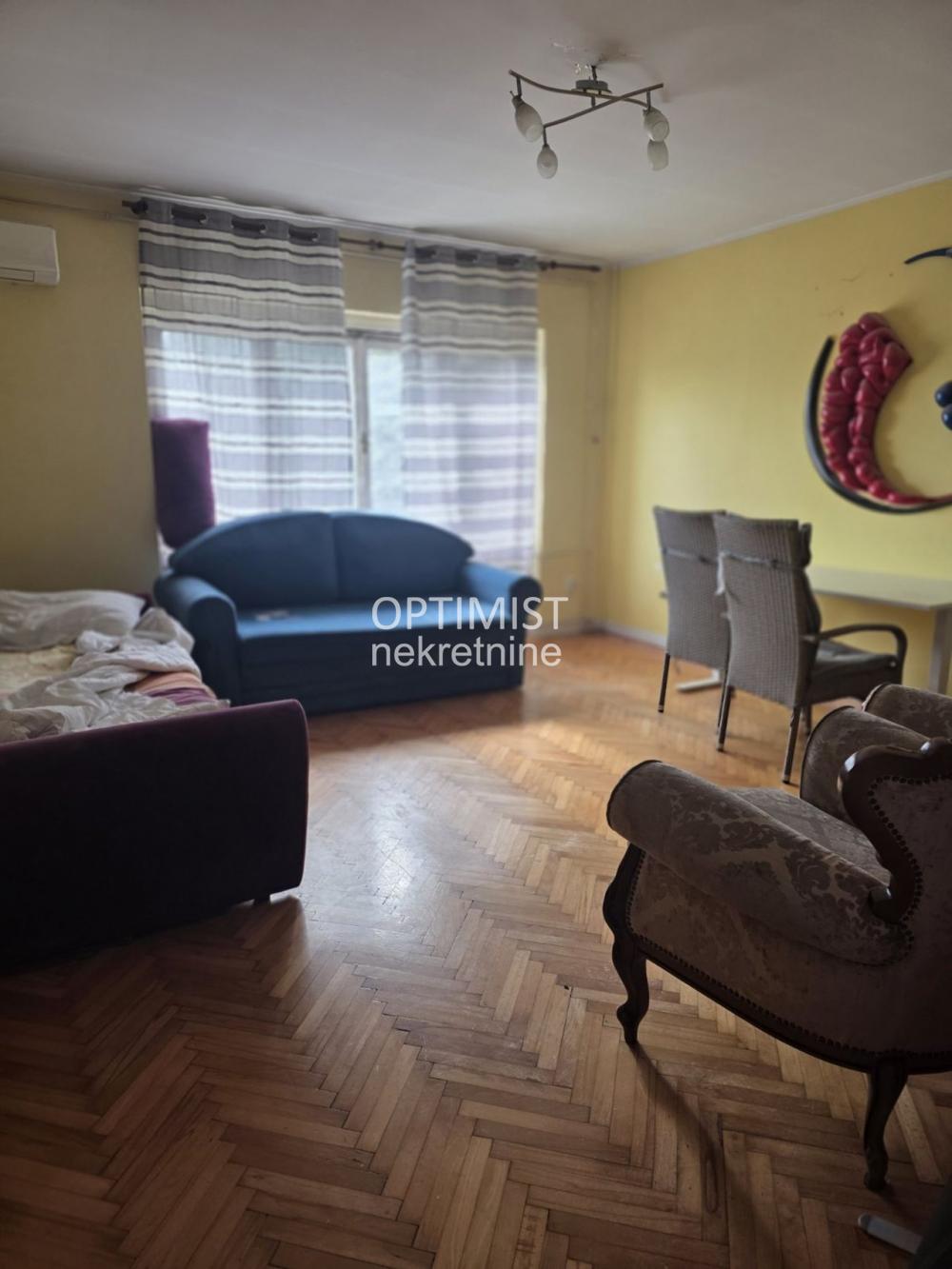Paviljoni – odlična lokacija, tri terase, veliki potencijal! ID#3685