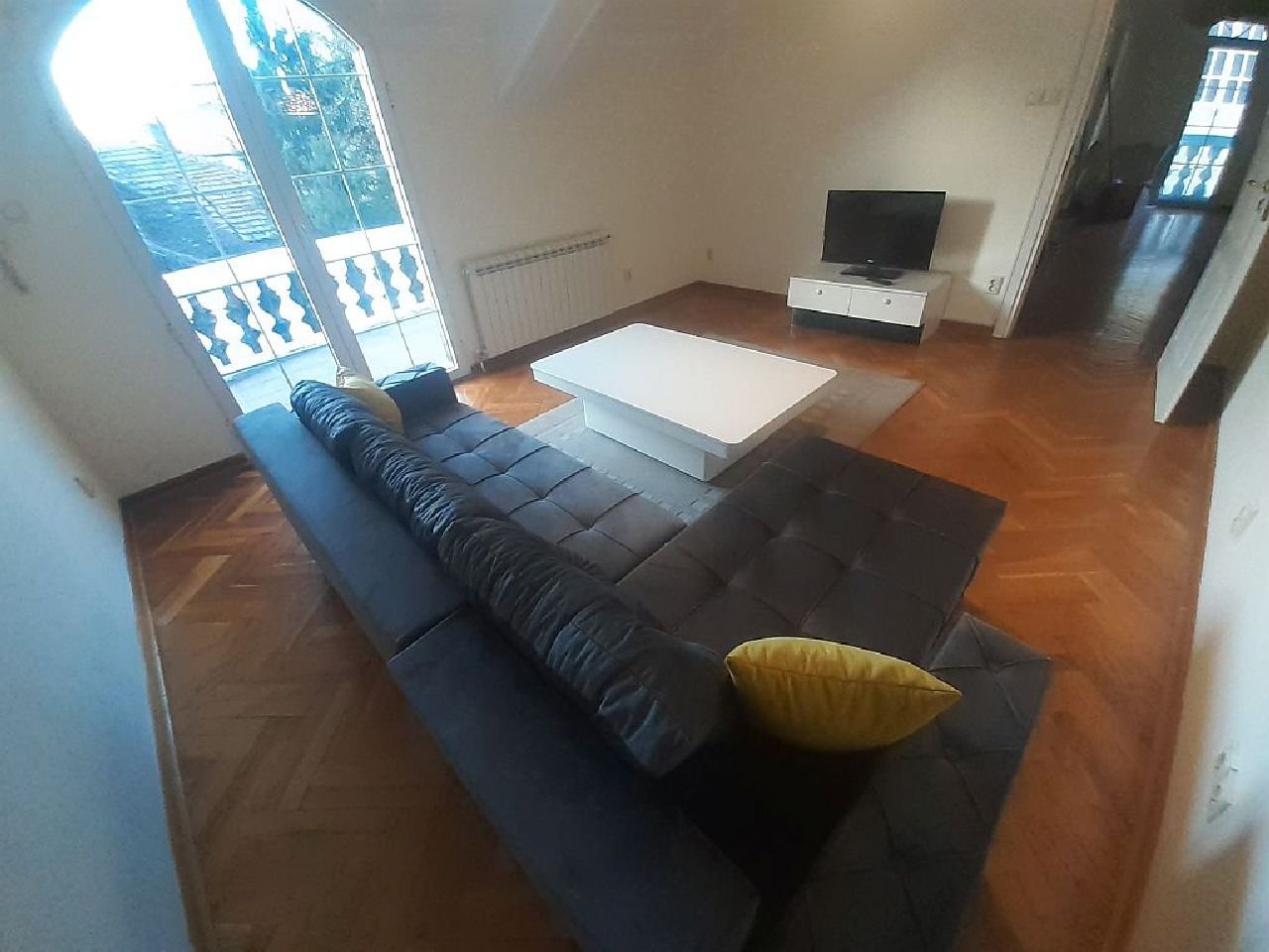 01 Stan Profesorska Kolonija Smederevska