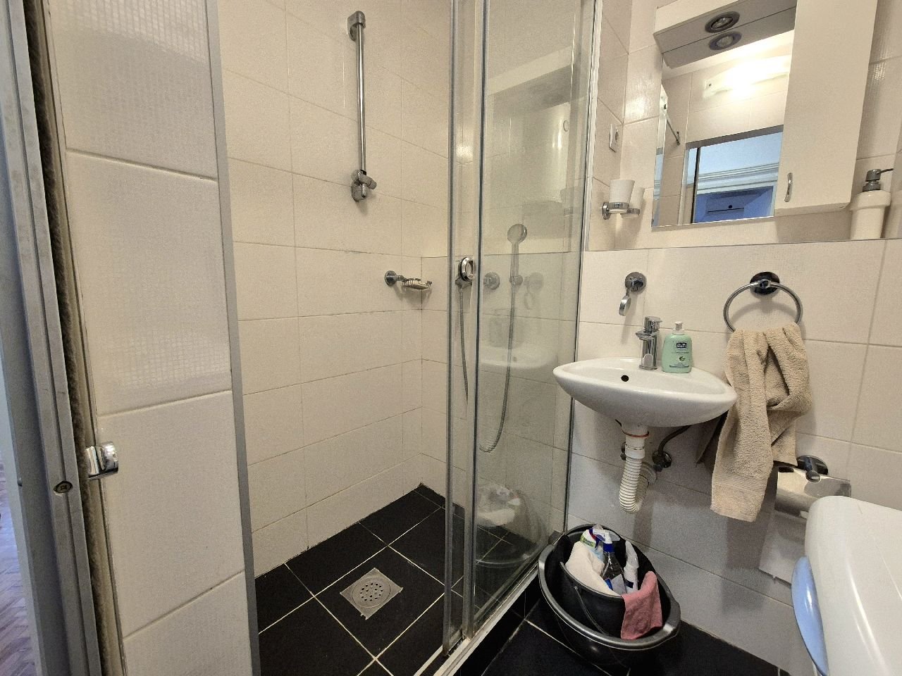 01 Stan Vračar Trnska