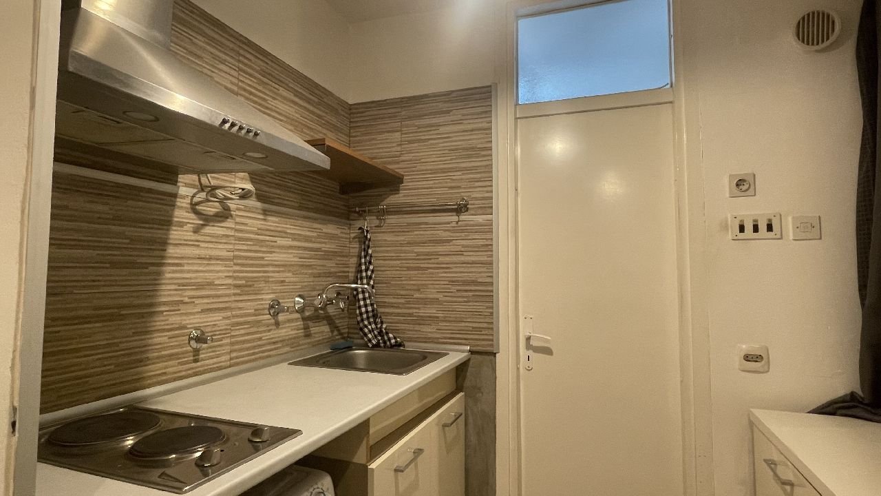 01 Stan Zemun Jovana Stojsavljevića