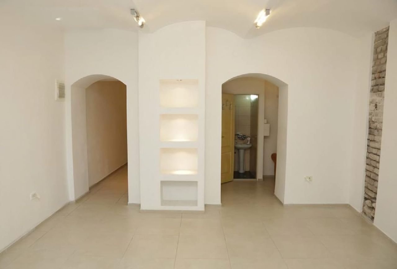 03 Lokal Stari Grad Cara Uroša