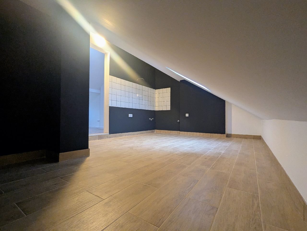 03 Stan Železnik Titova