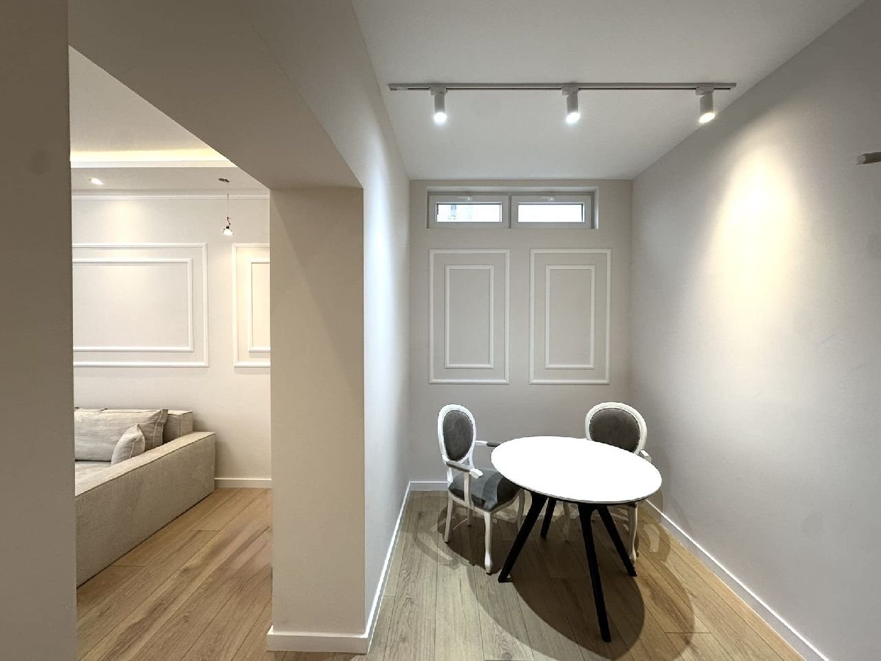 04 Stan Vukov Spomenik Kraljice Marije