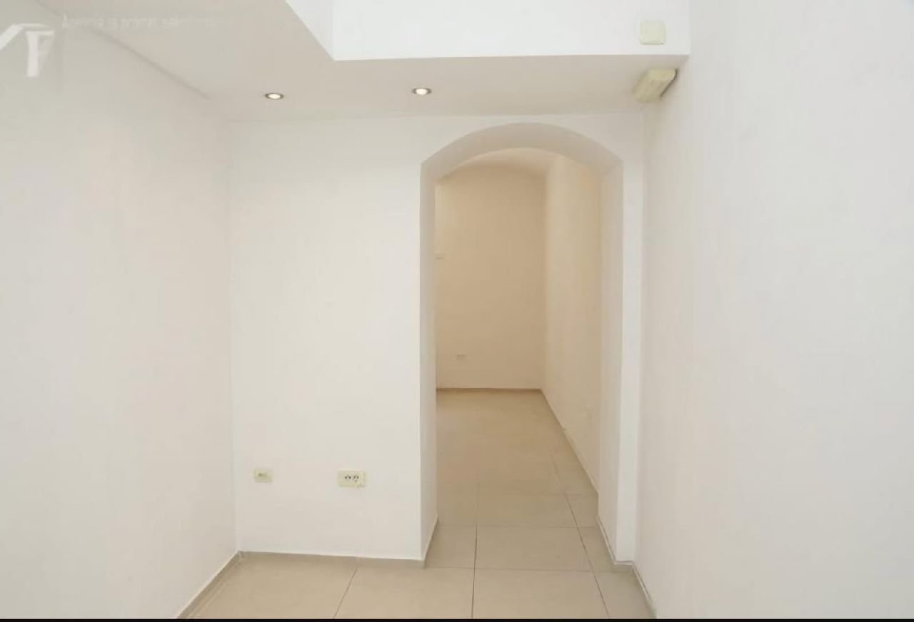 05 Lokal Stari Grad Cara Uroša