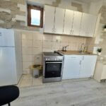 05 Stan Đeram Pijaca Marka Oreškovića