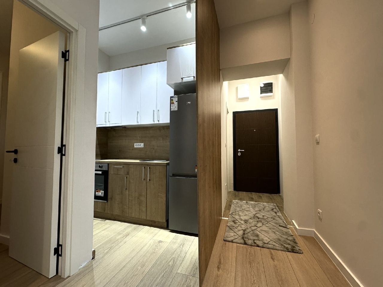 05 Stan Vukov Spomenik Kraljice Marije