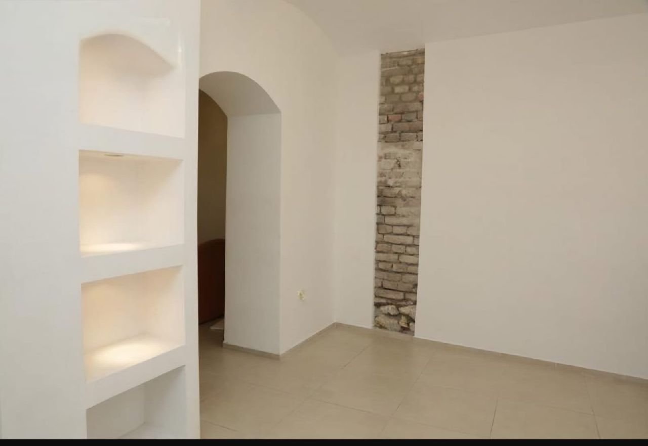 06 Lokal Stari Grad Cara Uroša