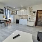 06 Stan Đeram Pijaca Marka Oreškovića