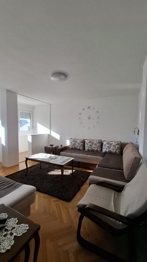 07 Stan Blok 37 Bulevar Arsenija Čarnojevića