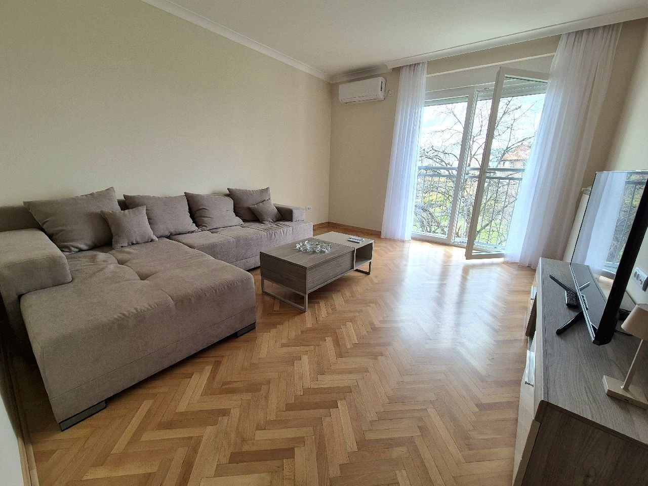 07 Stan Čukarica Pere Todorović