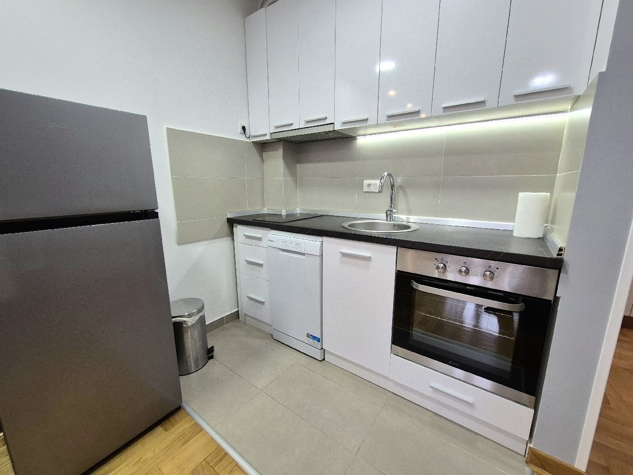 07 Stan Đeram Pijaca Jedrenska