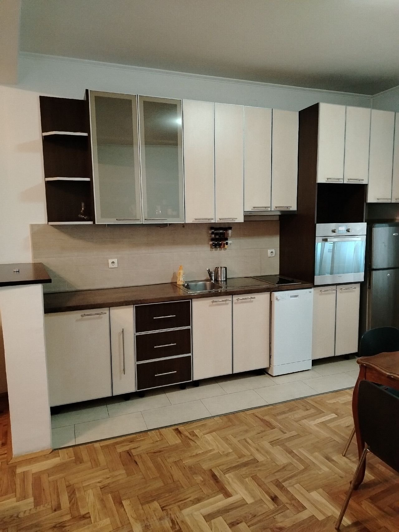 07 Stan Lekino Brdo Mitropolita Stratimirovića