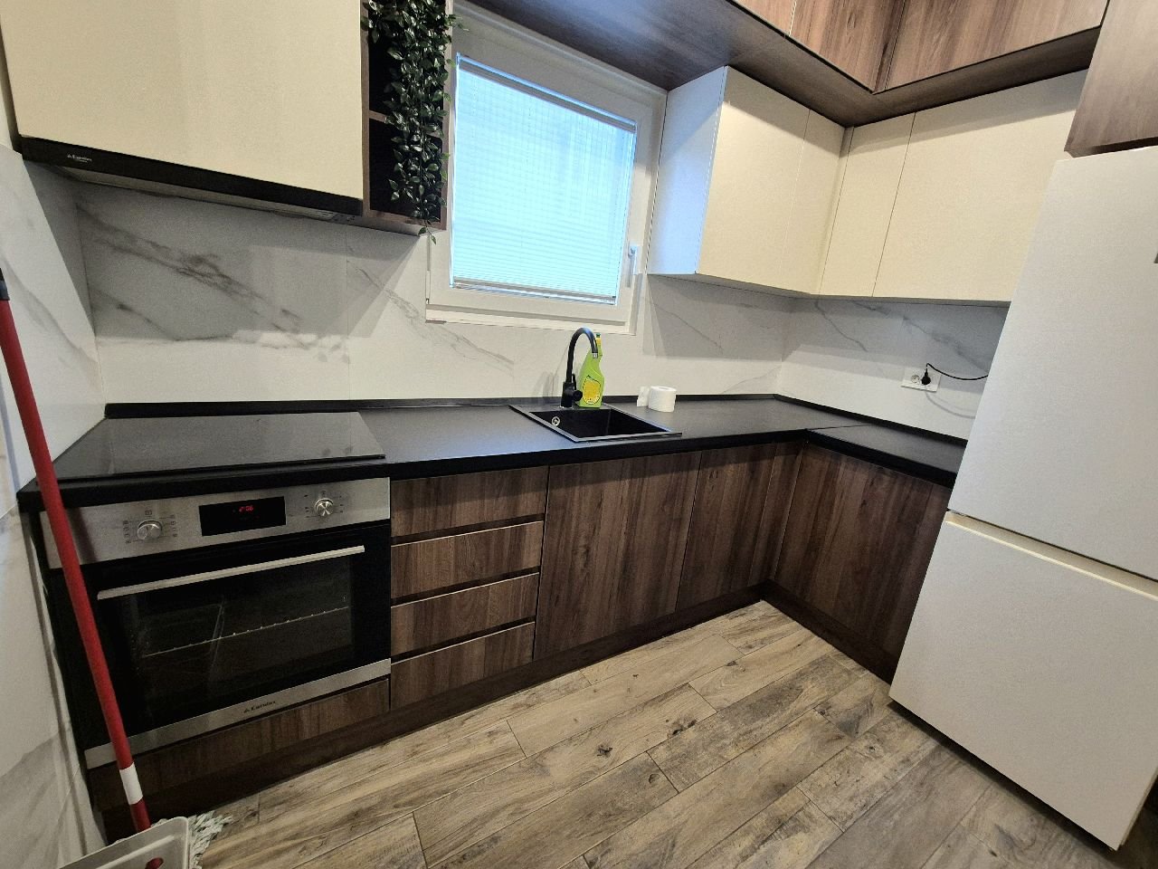 08 Stan Bogoslovija Bata Lakina