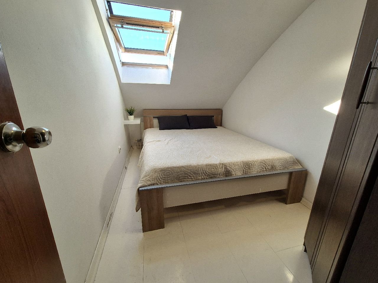 08 Stan Đeram Pijaca Marka Oreškovića