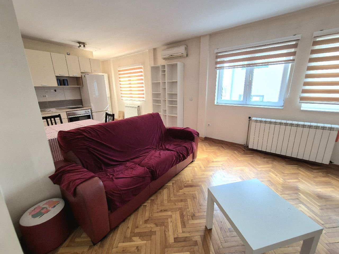 09 Stan Crveni Krst Vidovdanska