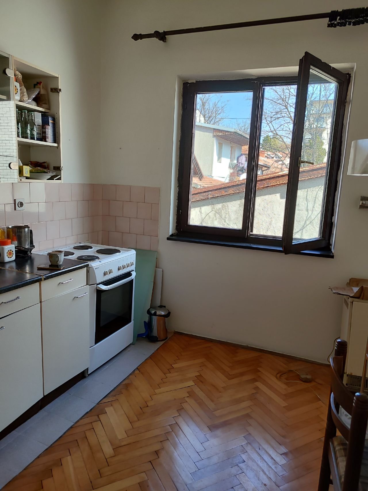 09 Stan Zvezdara 21 Divizije