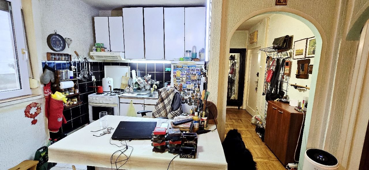 10 Stan Karaburma Patrisa Lumumbea