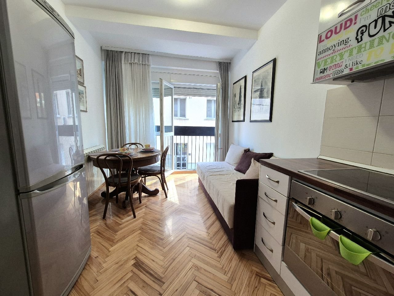 10 Stan Vračar Trnska