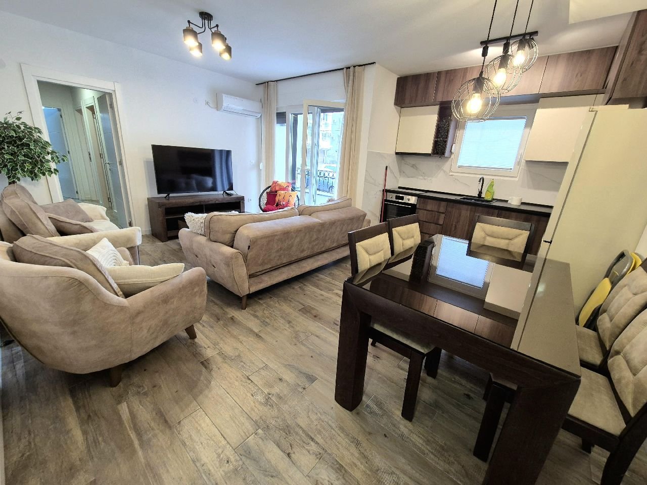 12 Stan Bogoslovija Bata Lakina