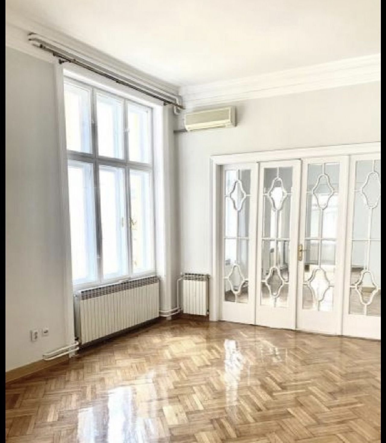 12 Stan Stari Grad Cara Uroša