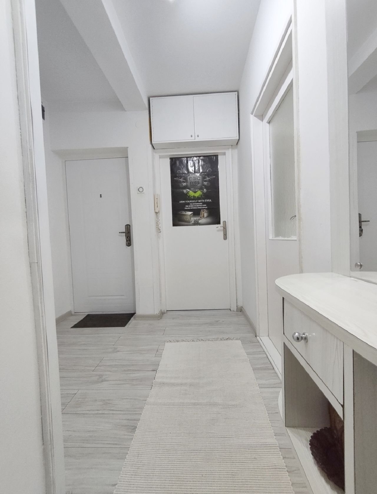 12 Stan Železnik Darinke Radović